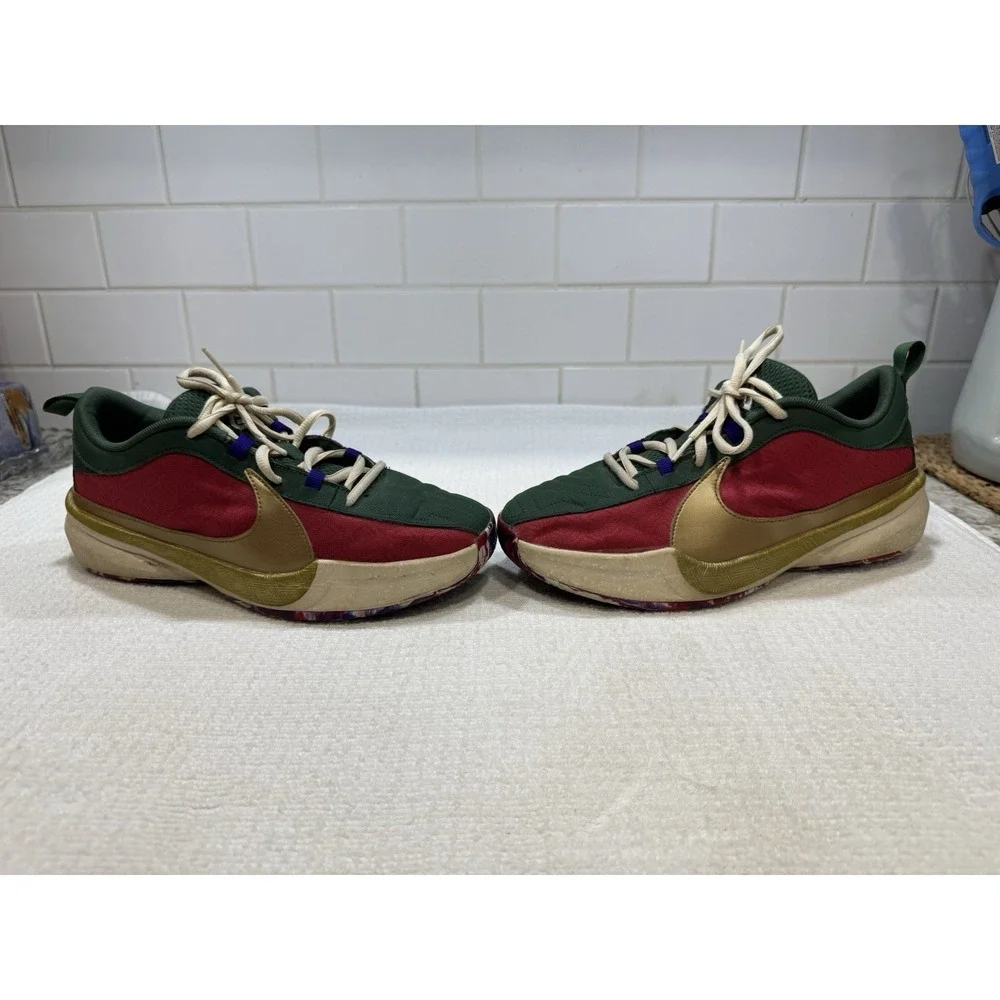 Nike giannis freak